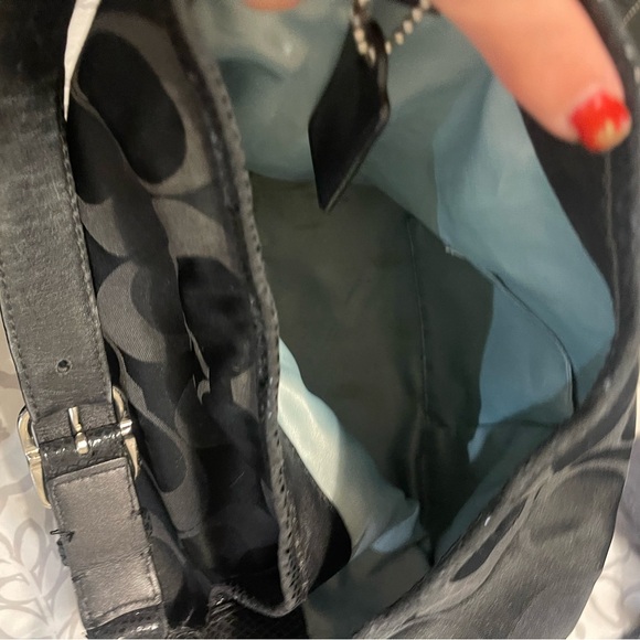 Coach purse - Picture 2 of 8